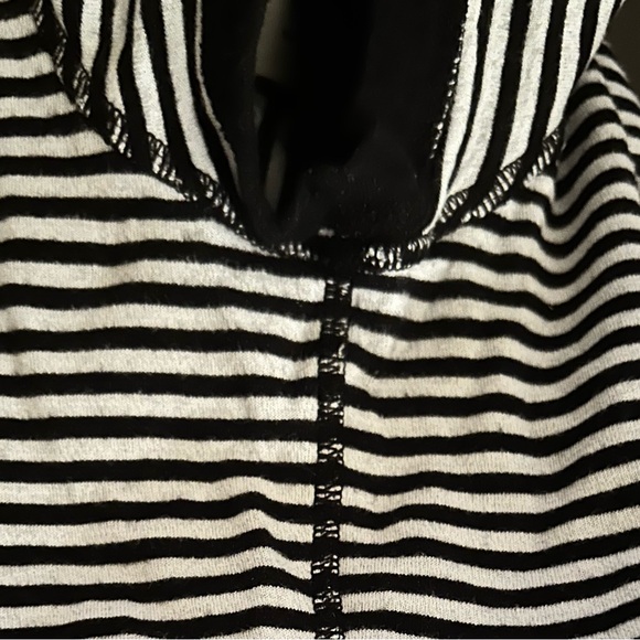 Chicos Zenergy casual soft cotton short sleeve black striped dress. Size 1. - Picture 3 of 7